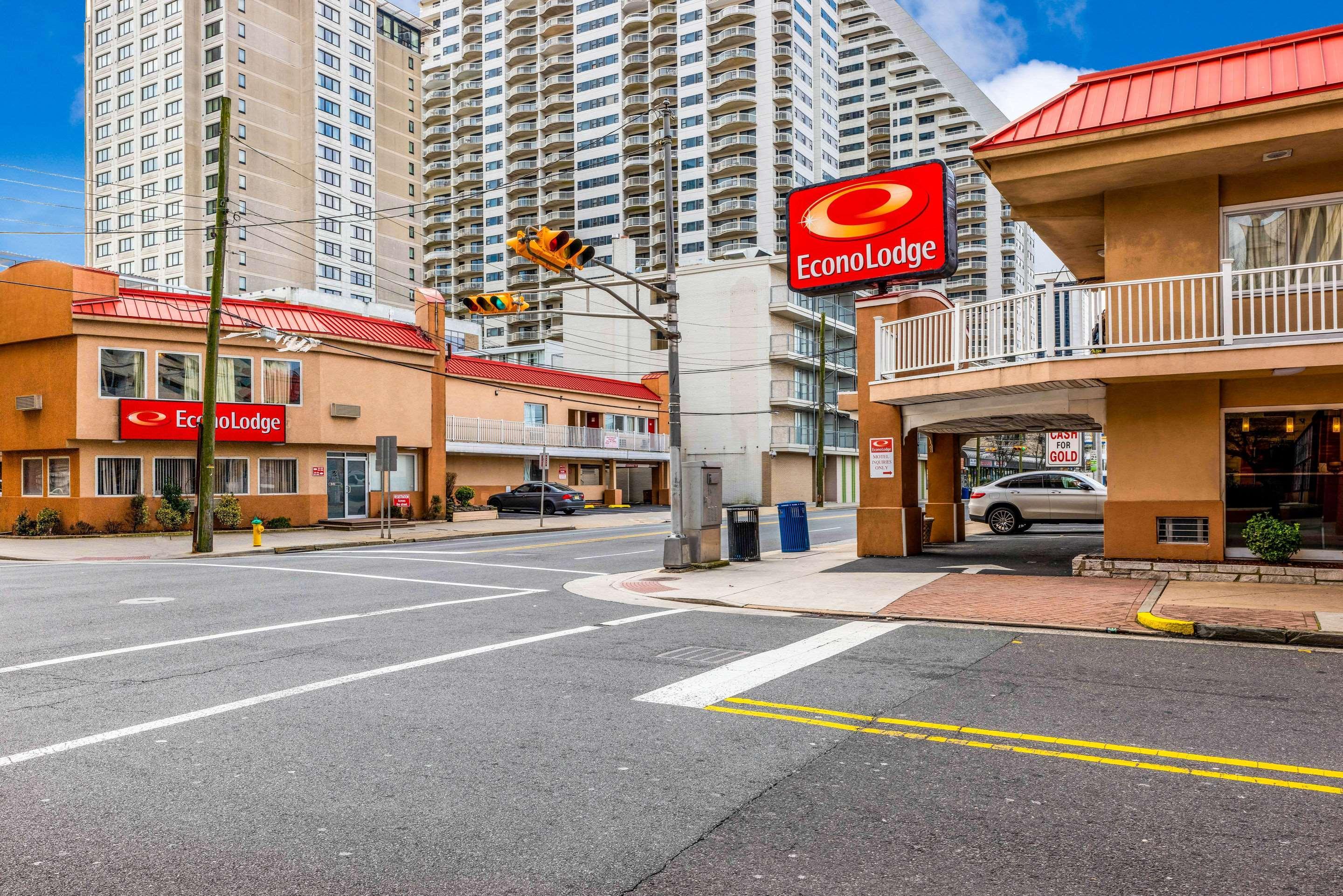 Econo Lodge Beach And Boardwalk Atlantic City Exterior photo